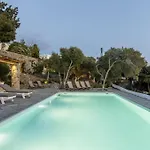 Vila Thalia - 4 Bdrm - In 200m - Mg