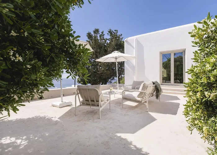 Thalia - 4 Bdrm - In 200m - Mg