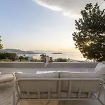 Villa Thalia - 4 Bdrm - In 200m - Mg